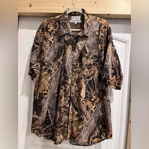 Columbia SS camo shirt